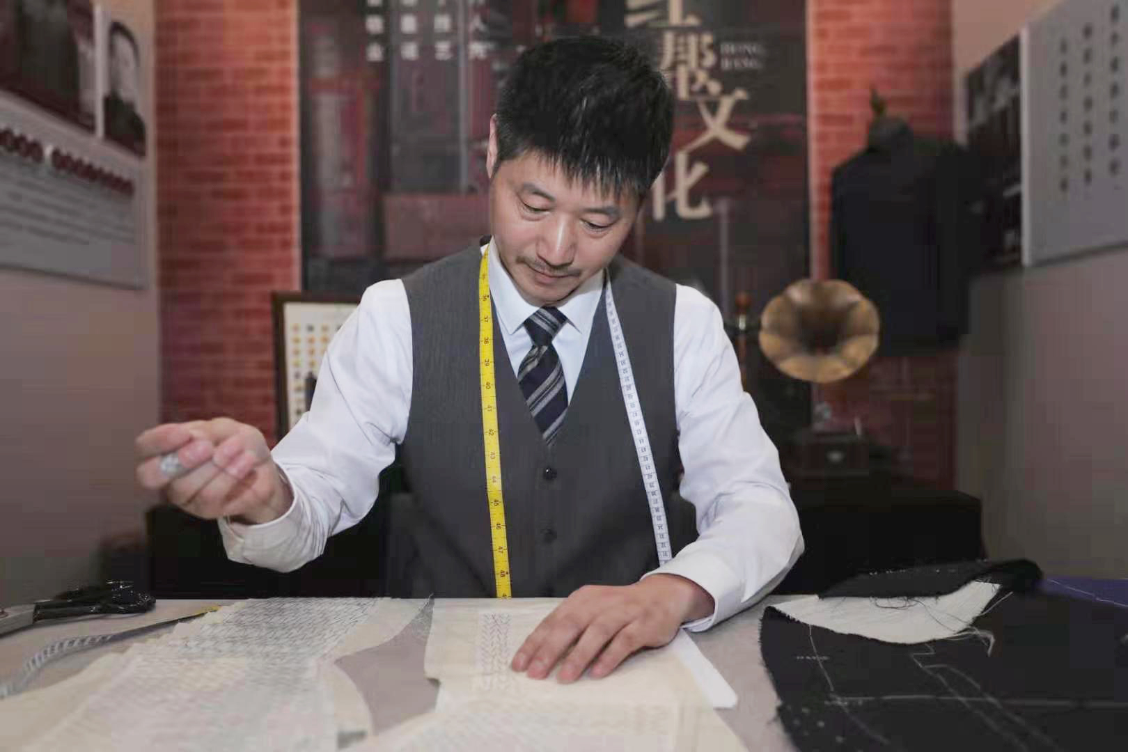 2020TCE服装定制展丨时光终究让我变成了你,我的恩师!